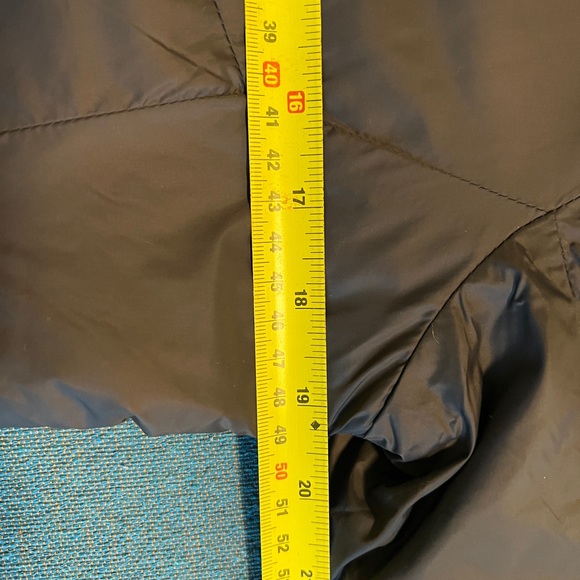 Black Eddie Bauer down jacket - Picture 5 of 10